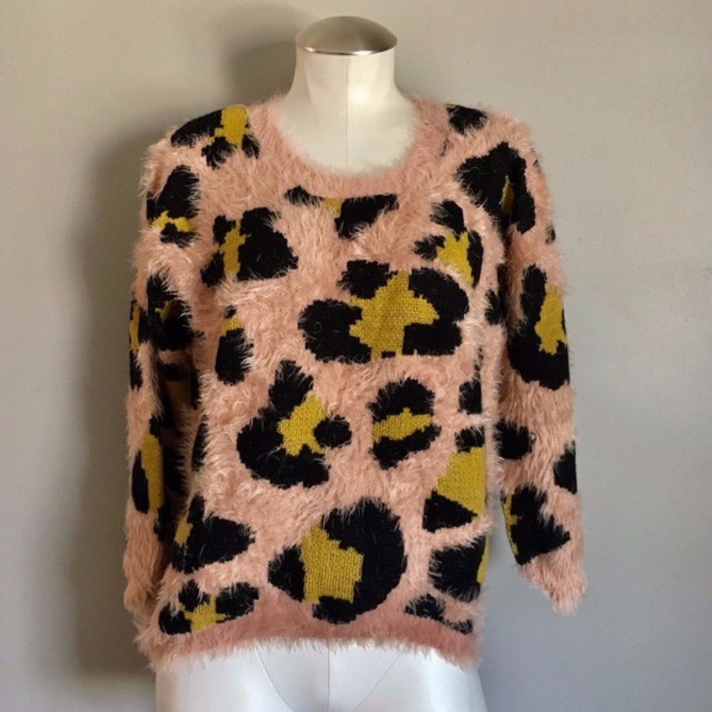 Alythea Fuzzy Animal Print Sweater M